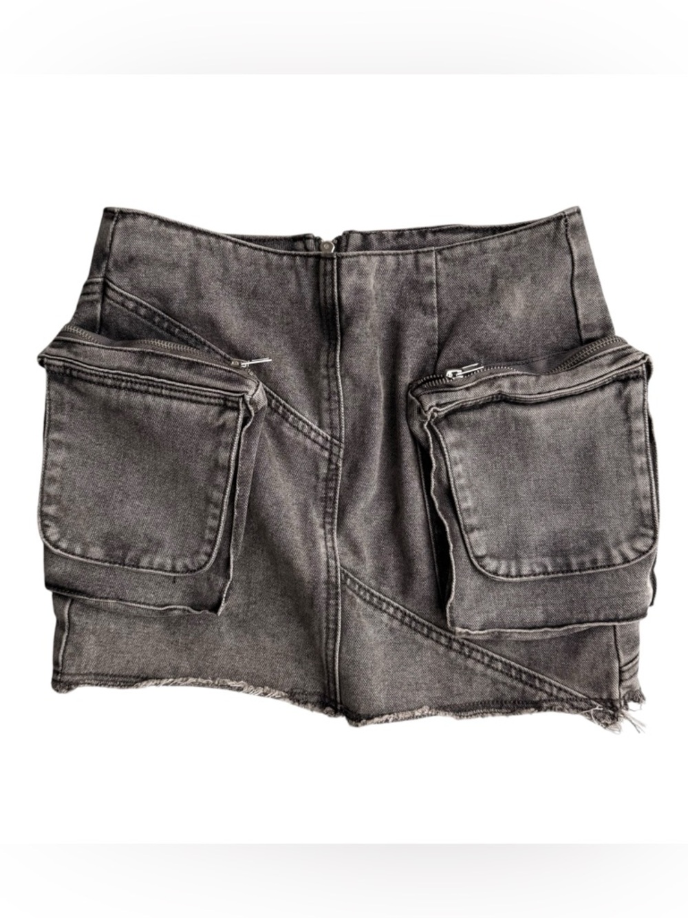 NWT PrettyLittleThing Petite Cargo Pocket Detail Denim Mini Skirt Size US 2